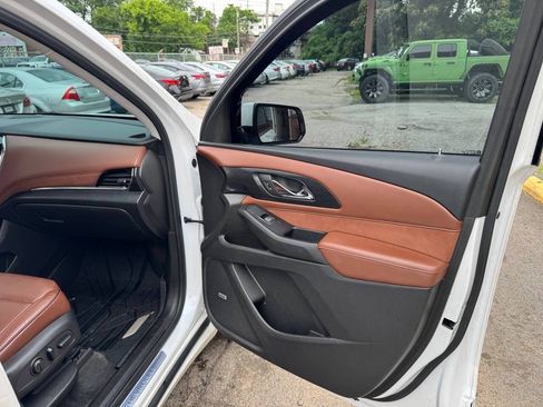 Used 2018 Chevrolet Traverse High Country w/ LPO, Floor Liner Package AWD/4WD image 16