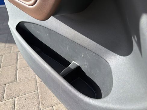 Certified 2025 Volvo XC60 T8 Plus w/ Protection Package Premier image 73