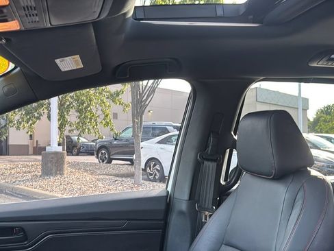Used 2023 Honda Odyssey Sport image 25