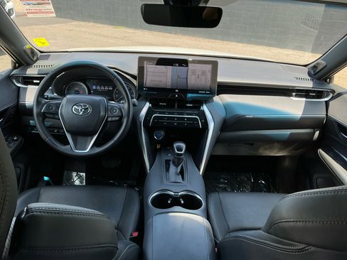 Used 2021 Toyota Venza XLE w/ Softex Package AWD/4WD image 16