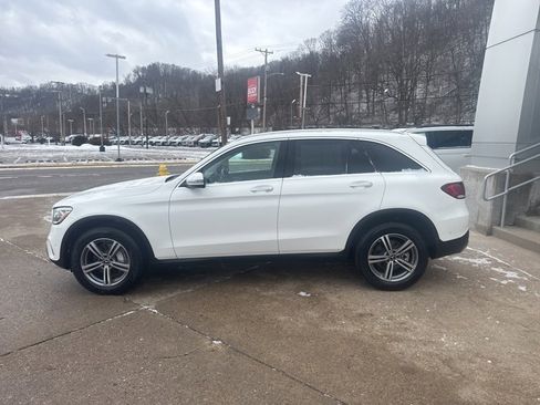 Used 2021 Mercedes-Benz GLC 300 4MATIC image 4