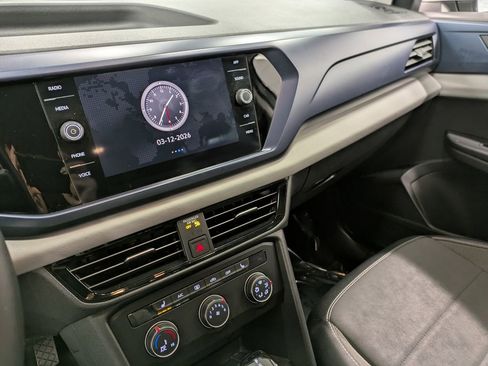 Used 2022 Volkswagen Taos SE image 10