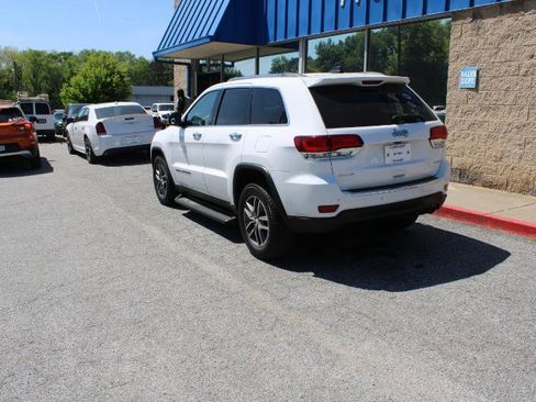 Used 2020 Jeep Grand Cherokee Limited AWD/4WD image 3