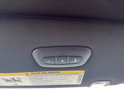 New 2026 Chrysler Pacifica Select image 23