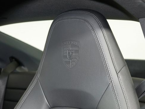 Certified 2024 Porsche 911 Carrera 4 AWD/4WD image 24