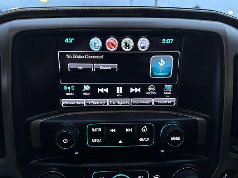 Used 2017 GMC Sierra 2500 Denali w/ Duramax Plus Package image 21