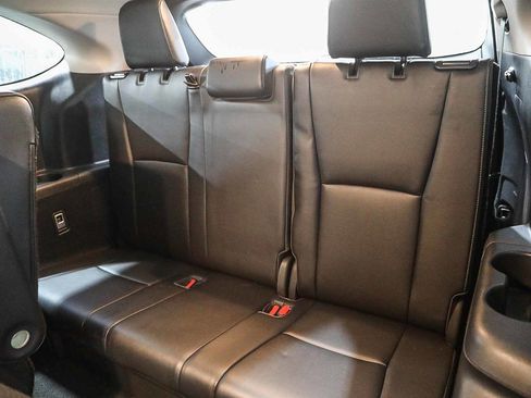 Used 2023 Toyota Highlander Limited image 19