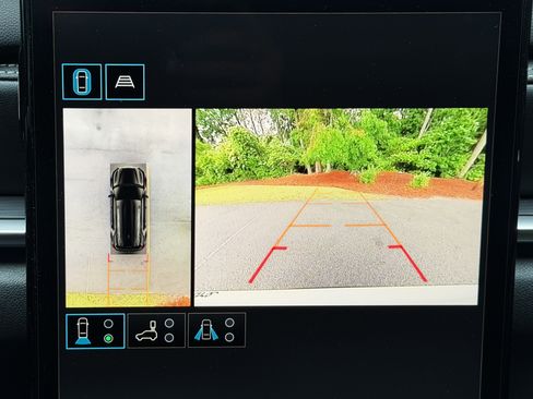 Used 2026 GMC Terrain Elevation w/ Technology Package II FWD image 26