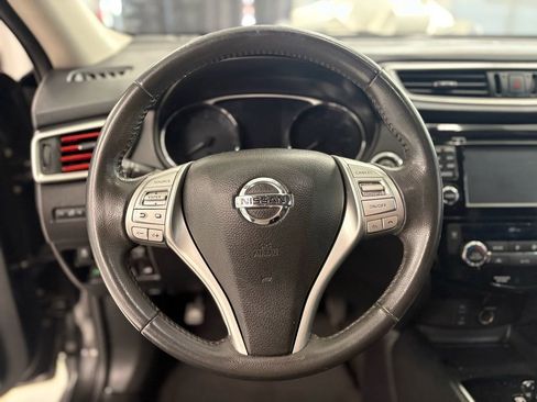 Used 2016 Nissan Rogue SL w/ SL Premium Package image 16