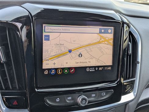 Used 2022 Chevrolet Traverse RS image 18