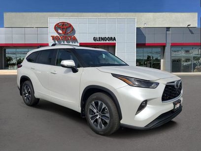 New 2025 Toyota Highlander XLE