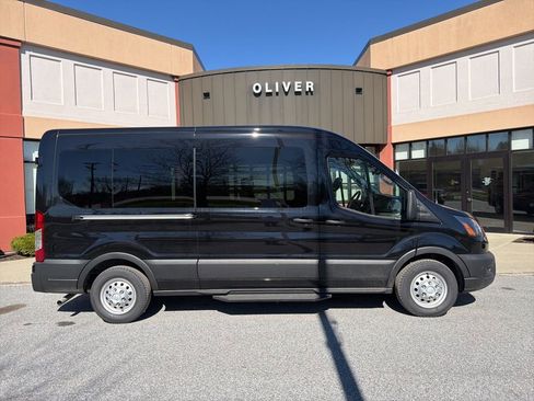 New 2026 Ford Transit 350 148 Medium Roof Wagon AWD image 8