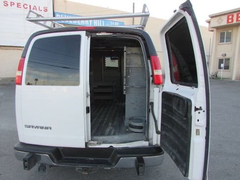 Used 2018 GMC Savana 2500 w/ Driver Convenience Package RWD image 22