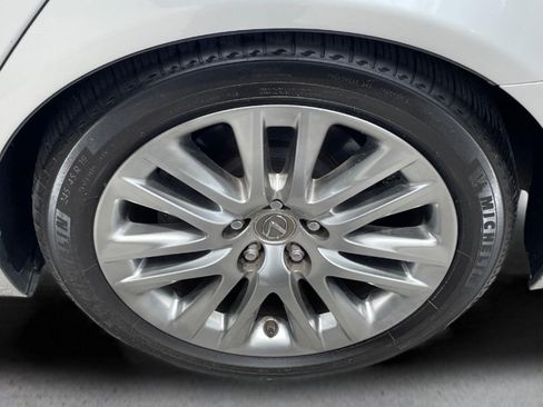 Used 2015 Lexus LS 460 w/ Comfort Package RWD image 28