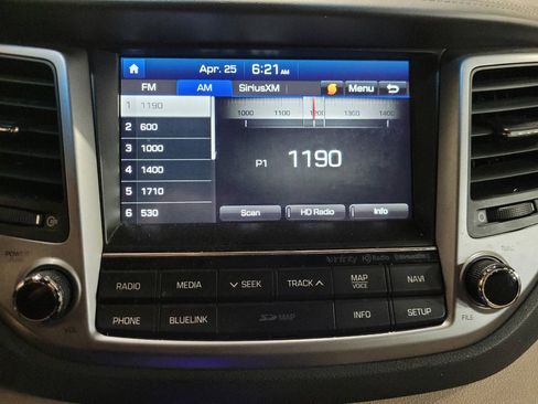 Used 2017 Hyundai Tucson Limited w/ Cargo Package AWD/4WD image 25