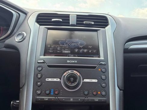 Used 2016 Ford Fusion Titanium FWD image 32