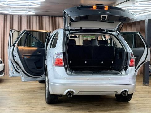 Used 2010 Ford Edge Sport image 9