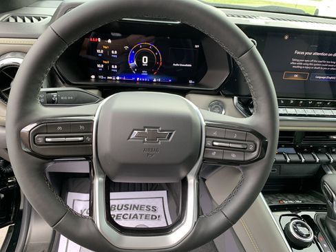 New 2026 Chevrolet Colorado ZR2 w/ Technology Package AWD/4WD image 15