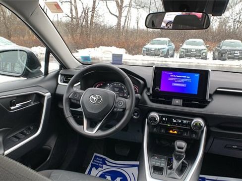 Used 2023 Toyota RAV4 XLE image 25