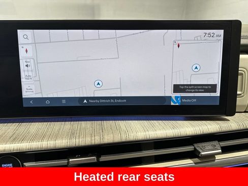 Used 2025 Hyundai Santa Fe Calligraphy AWD/4WD image 12