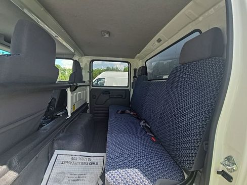 Used 2024 Chevrolet Low Cab Forward image 12