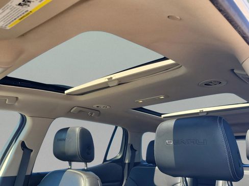 Used 2018 GMC Acadia Denali w/ Technology Package image 35