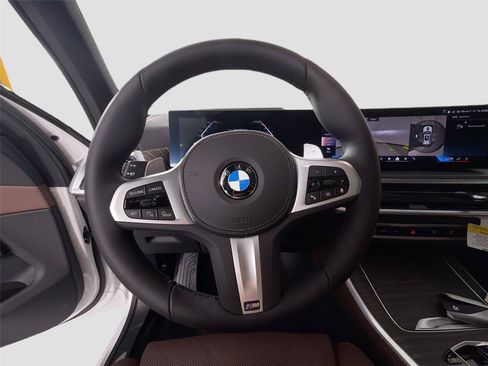 New 2026 BMW X5 xDrive40i w/ M Sport Package AWD/4WD image 11