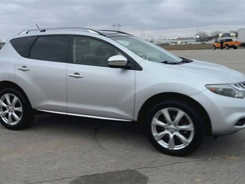 Used 2014 Nissan Murano LE w/ Platinum Edition Package image 2