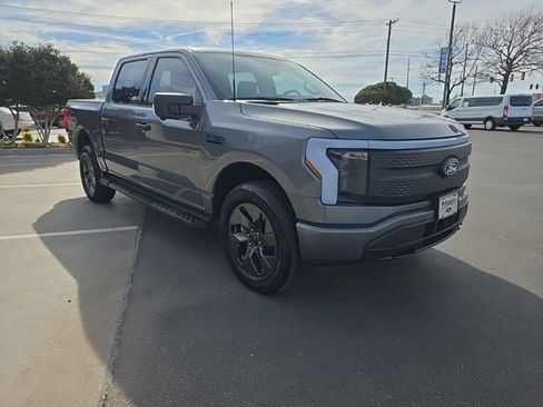 Used 2024 Ford F150 Lightning XLT image 7