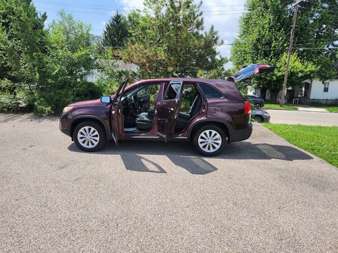 Used 2013 Kia Sorento LX FWD image 27
