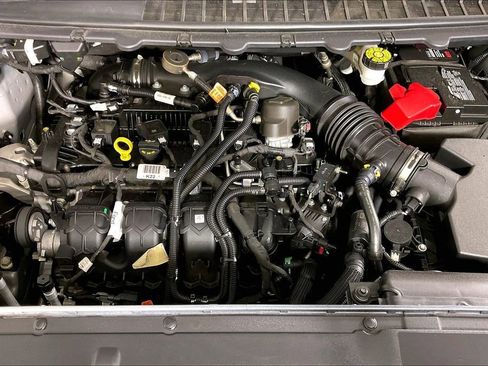 Used 2024 Ford Edge SEL w/ Convenience Package image 9