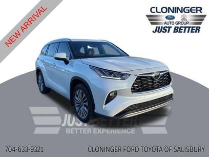 Used 2024 Toyota Highlander Platinum