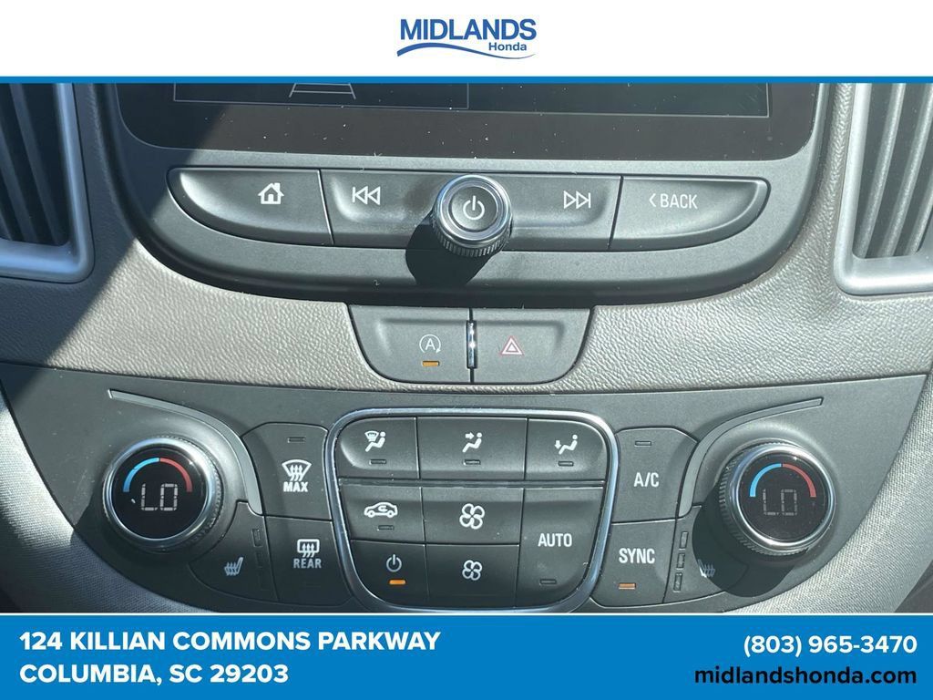 Used 2025 Chevrolet Malibu LT FWD image 27