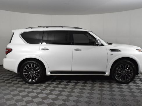 Used 2022 Nissan Armada Platinum w/ Captain's Chairs Package image 4