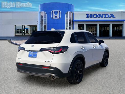 Certified 2024 Honda HR-V Sport image 8