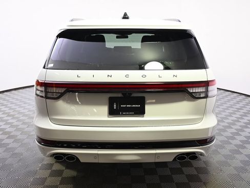 New 2026 Lincoln Aviator AWD image 5