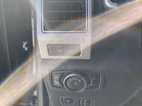 Used 2022 Ford F350 Lariat w/ Tremor Off-Road Package image 11