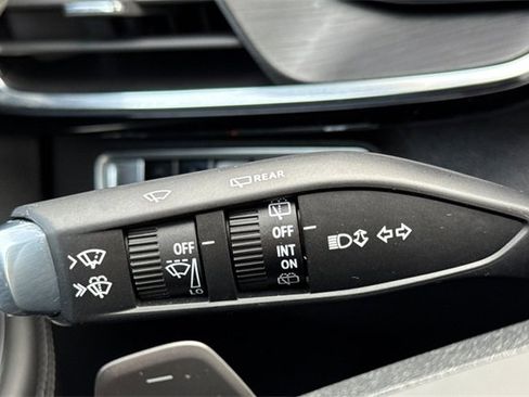 Used 2024 Buick Envision Preferred image 38