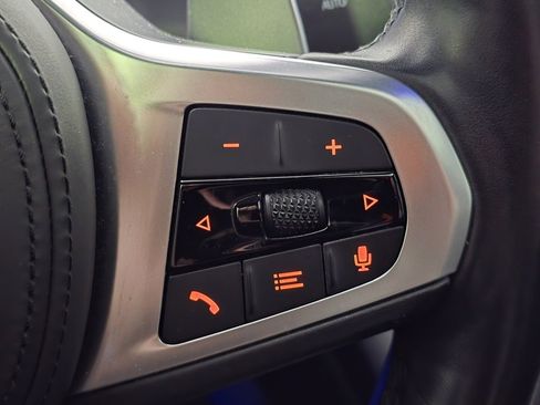 Used 2021 BMW 330i xDrive Sedan w/ M Sport Package image 21