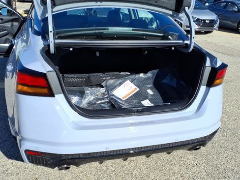 New 2025 Nissan Altima 2.5 SR image 31