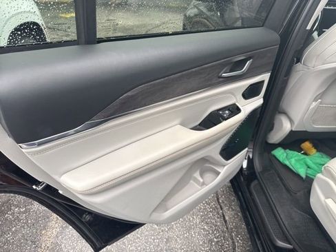 Used 2021 Jeep Grand Cherokee L Overland image 32