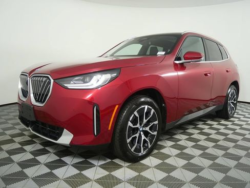Used 2025 BMW X3 xDrive30i w/ Premium Package AWD/4WD image 8