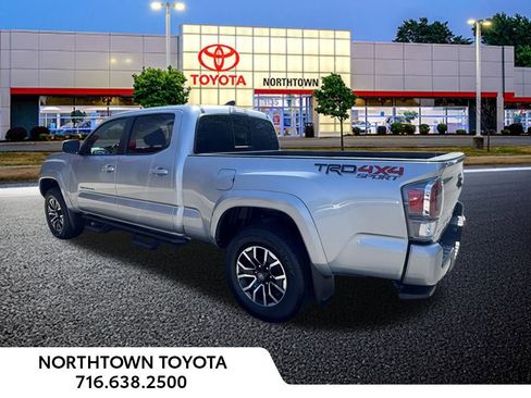 Used 2023 Toyota Tacoma TRD Sport AWD/4WD image 3