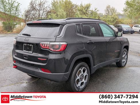 Used 2022 Jeep Compass Trailhawk AWD/4WD image 3