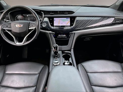 Certified 2025 Cadillac XT6 Premium Luxury image 15