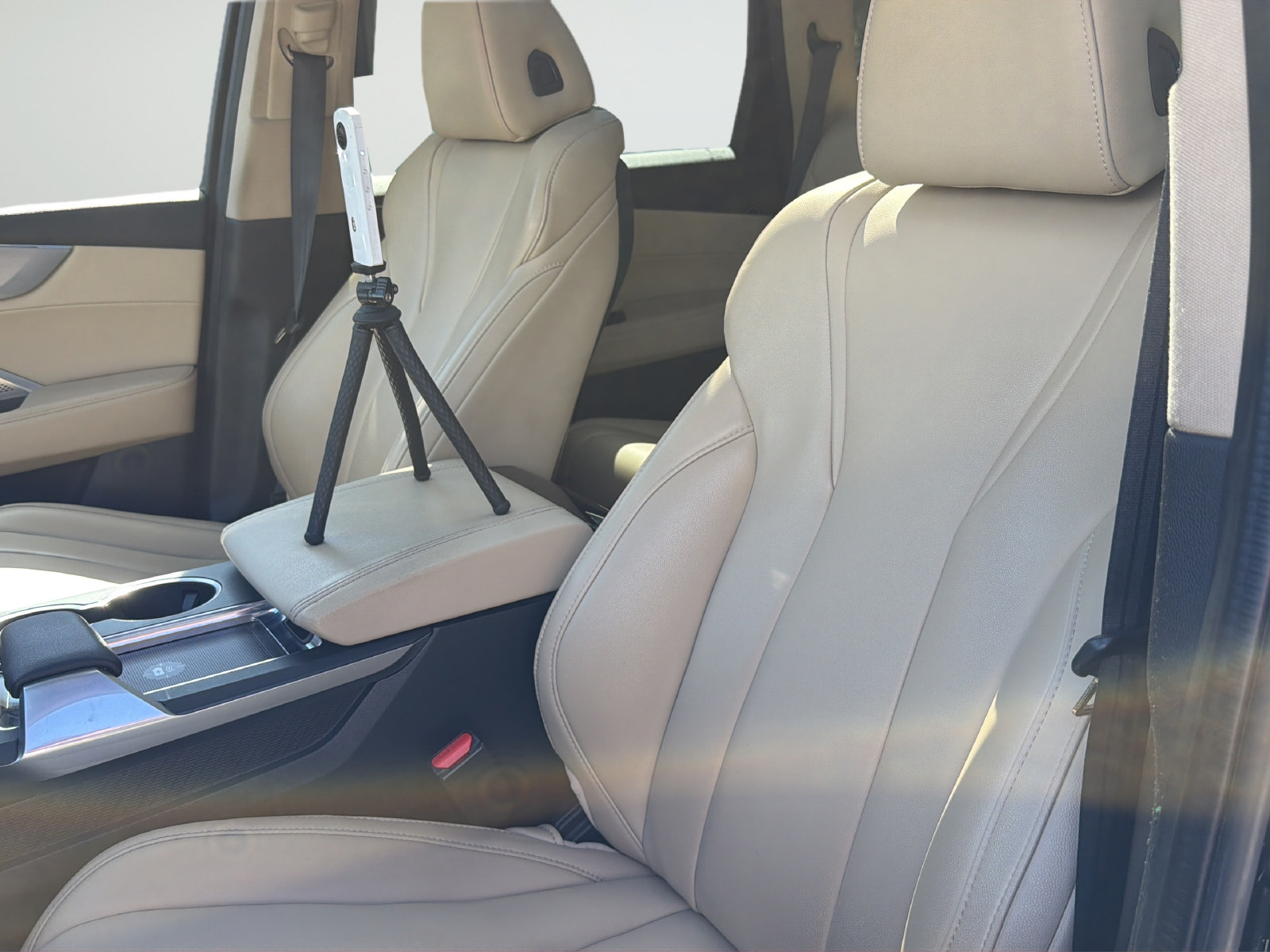 Used 2022 Acura MDX FWD image 34
