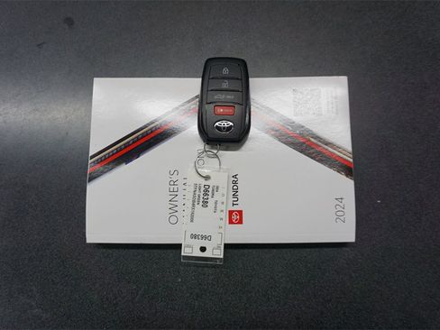 Used 2024 Toyota Tundra Platinum image 19