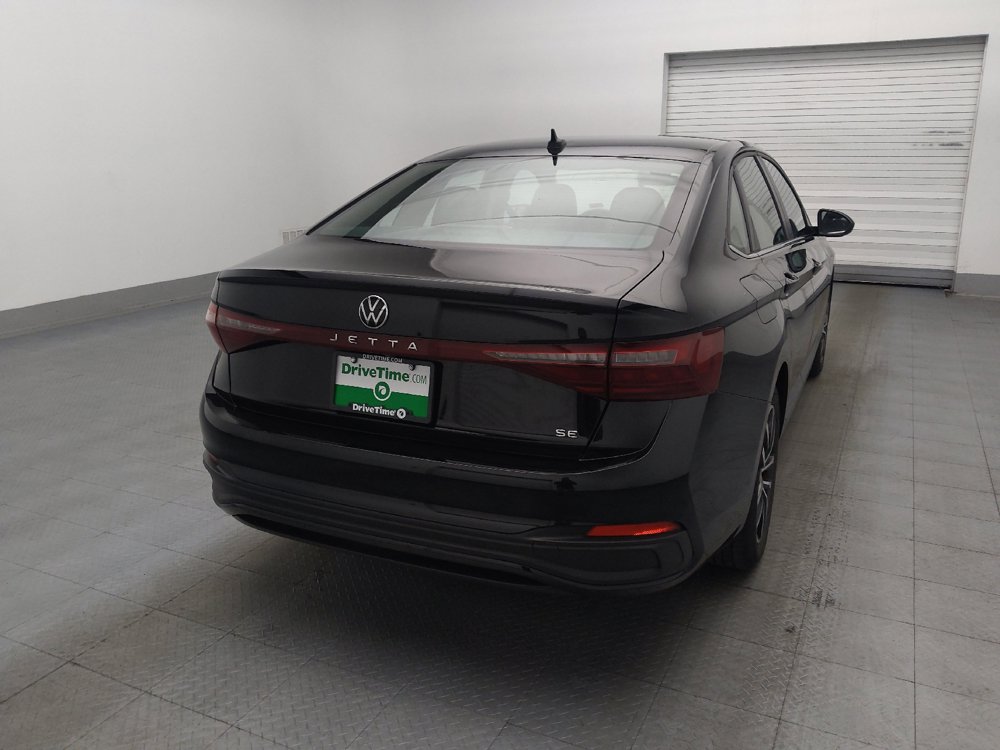 Used 2025 Volkswagen Jetta SE FWD image 7