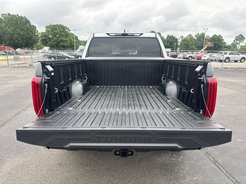 Used 2025 Toyota Tundra Limited w/ TRD Off-Road Package AWD/4WD image 19