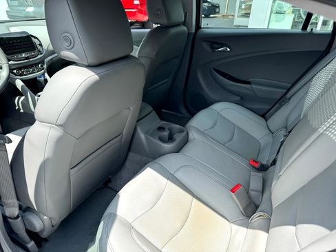 Used 2018 Chevrolet Volt LT w/ LT Driver Confidence Package image 11